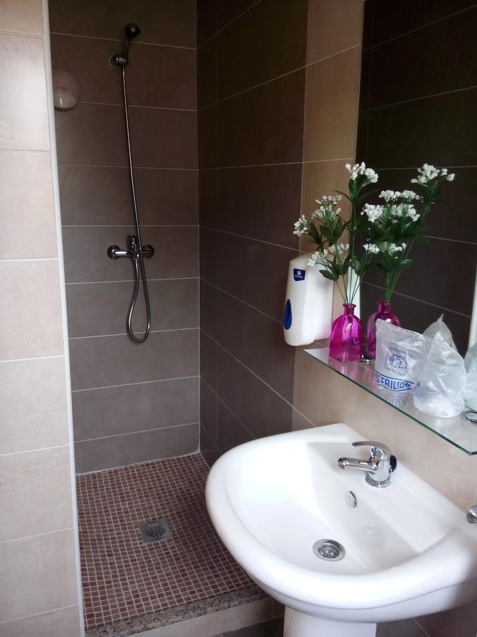 Hostal Los Gabrieles Albacete Esterno foto