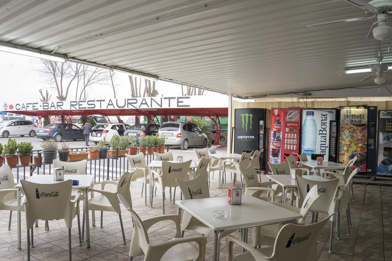 Hostal Los Gabrieles Albacete Esterno foto
